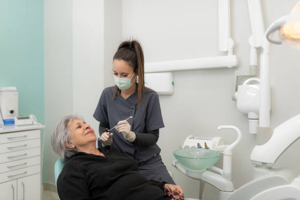 Best Broken or Cracked Tooth Emergency Dentist in North Tustin, CA